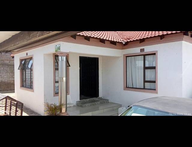 4 BEDROOM HOUSE FOR SALE IN ORLANDO